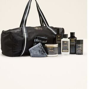*NEW* Men's NOIR Duffle bag gift set from Bath and Body